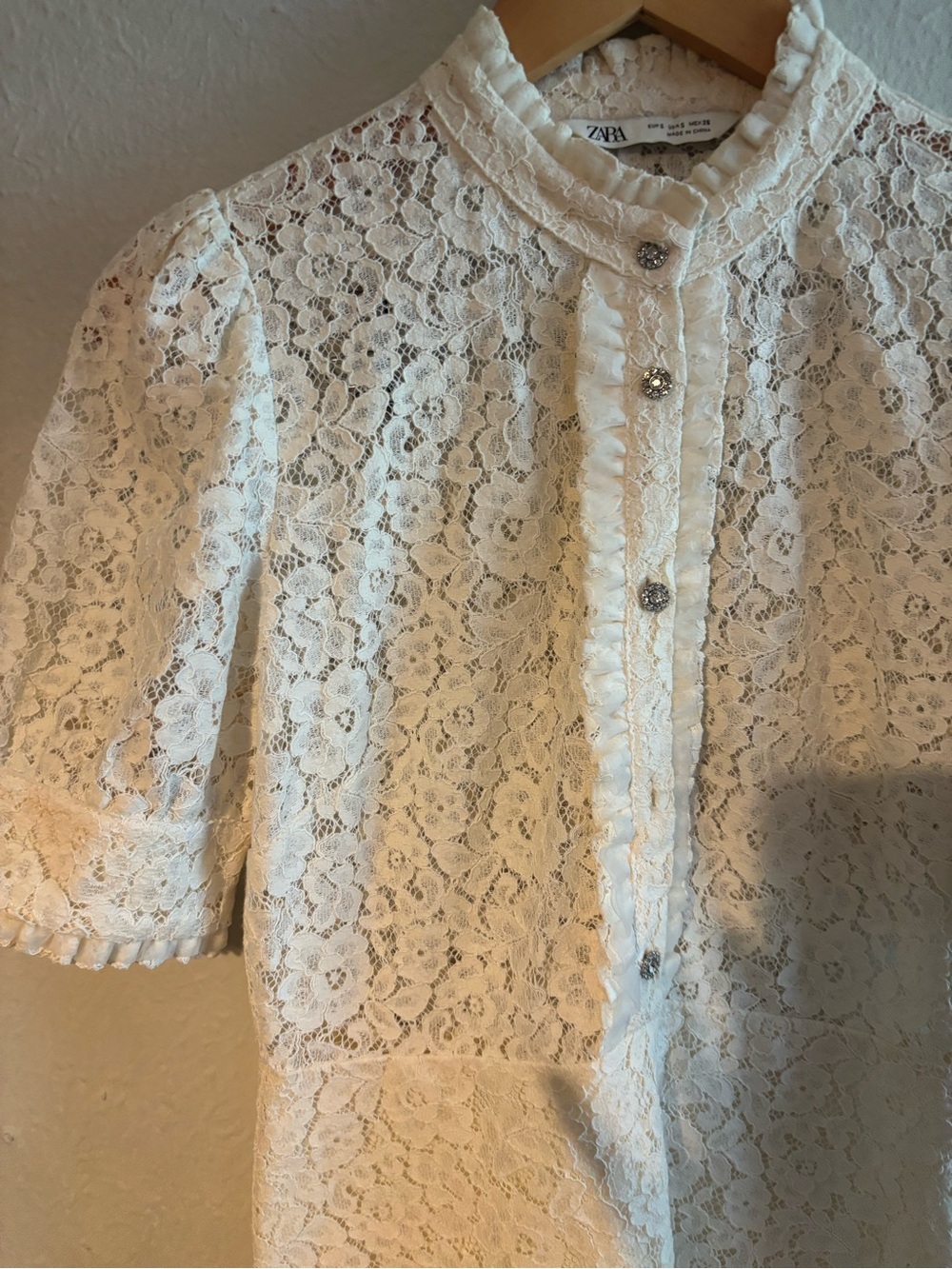 Zara White Lace Short-Sleeve Mini Dress - Picture 5 of 9